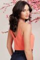 blusa-regata-de-alca-fina-com-decote-v-coral-46-341560-0