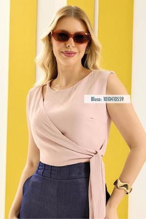 Blusa Cropped Com Transpasse Frontal