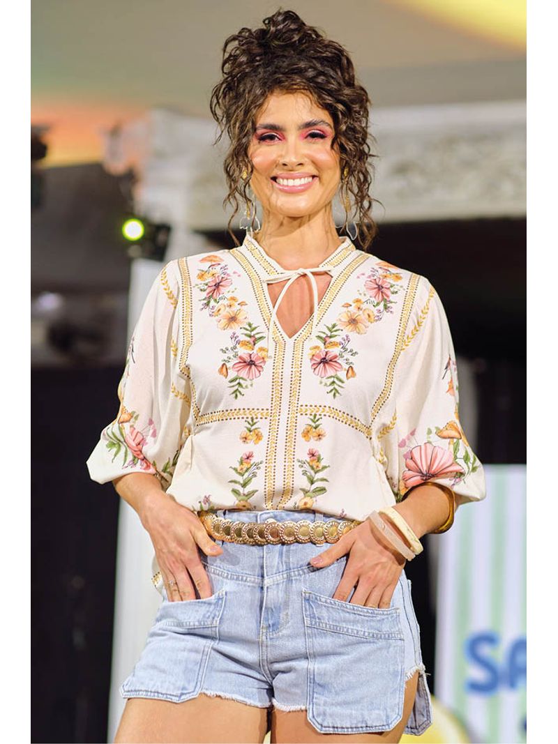 Short-Curto-Com-Maxibolsos-Azul-44