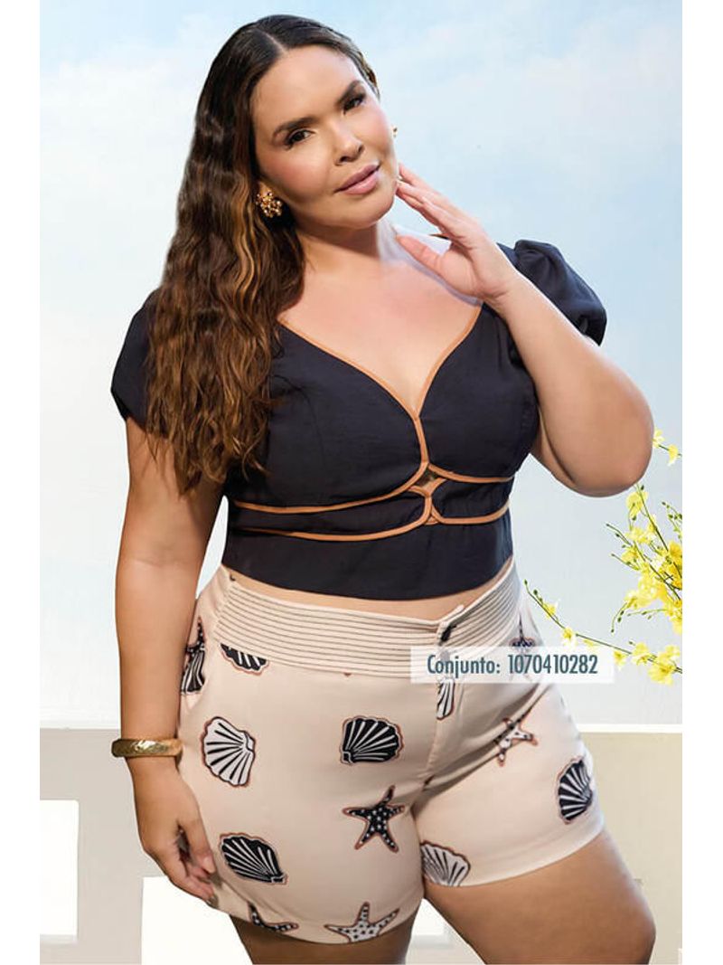 Conjunto-De-Short-E-Blusa-Com-Vies-Contrastante-Estampado-42