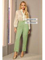 Calca-Reta-Com-Nervura-Verde-40