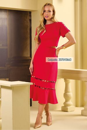 Conjunto De Saia Midi E Com Blusa Vazada