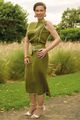 conjunto-blusa-cavada-com-saia-midi-lapis-verde-46-396316-0