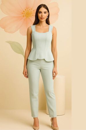 Blusa Basque Estruturada