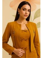 Outwear-Jaqueta-Curta-Com-Manga-Longa-E-Fivela-Mostarda-36