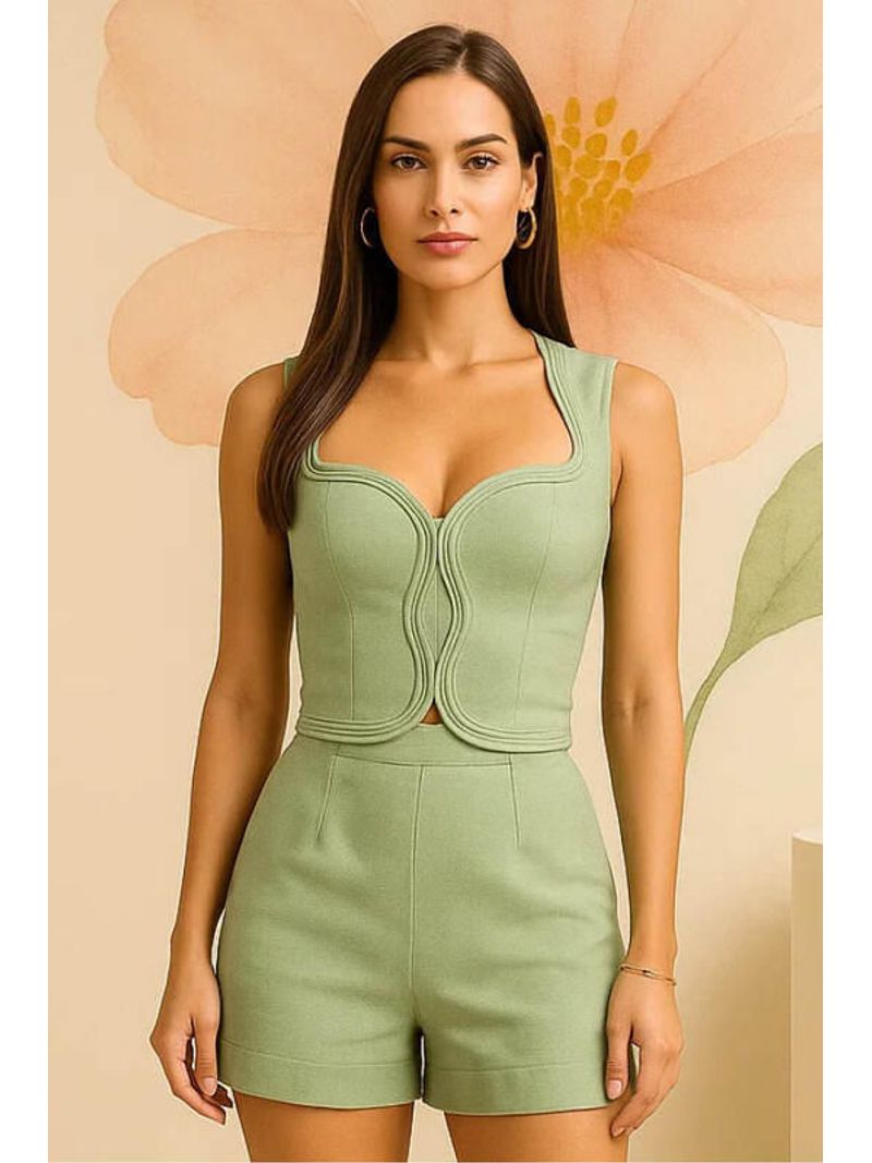 Short-Curto-Com-Fenda-E-Recorte-Verde-36