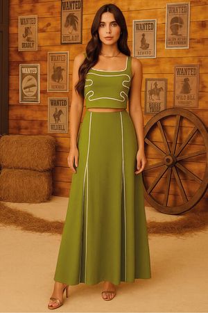 Conjunto Blusa Com Vies Aplicados E Saia Cropped