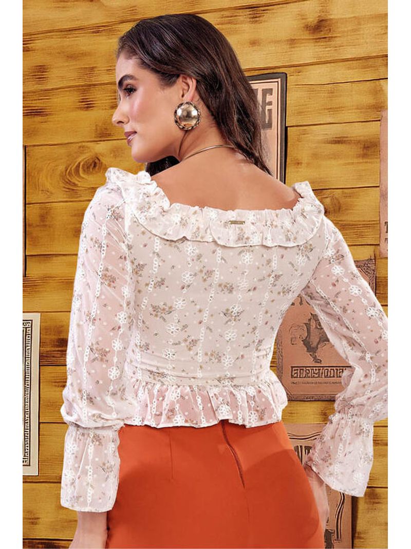 Blusa-Com-Babados-No-Decote-Estampado-46