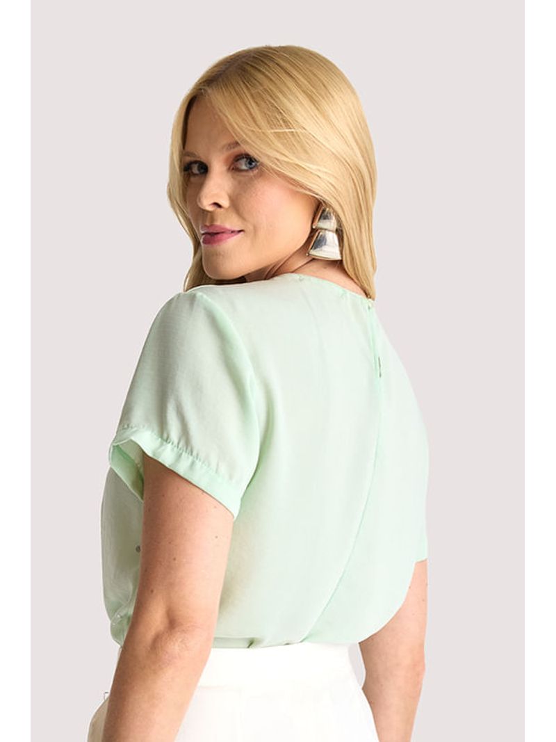 blusa-baby-look-com-aplicacoes-verde-46-422291-2
